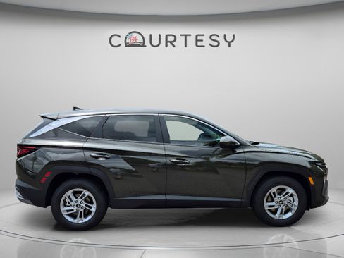 New 2026 Hyundai Tucson SE FWD image 6