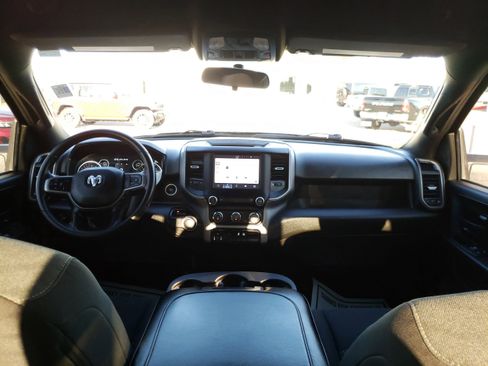 Used 2024 RAM 2500 Tradesman w/ Chrome Appearance Group image 20