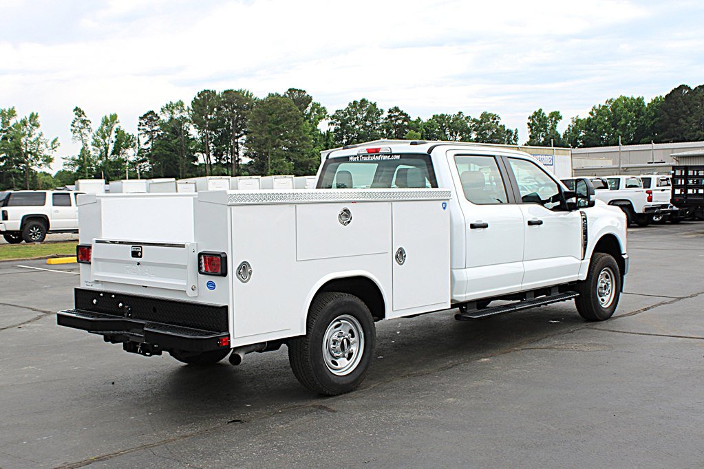 Used 2024 Ford F250 XL w/ XL Chrome Package AWD/4WD image 5
