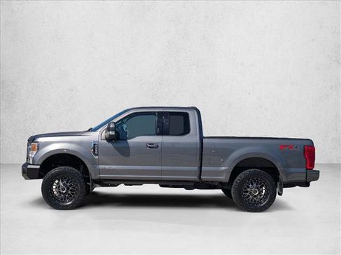 Used 2022 Ford F250 Lariat image 9