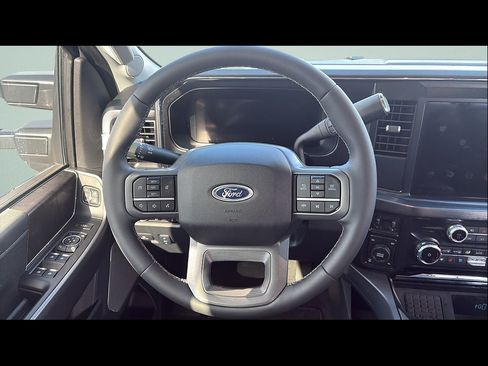 Used 2026 Ford F250 Lariat w/ Chrome Package AWD/4WD image 18