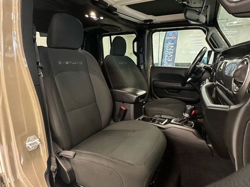 Used 2020 Jeep Gladiator Overland w/ LED Lighting Group image 25