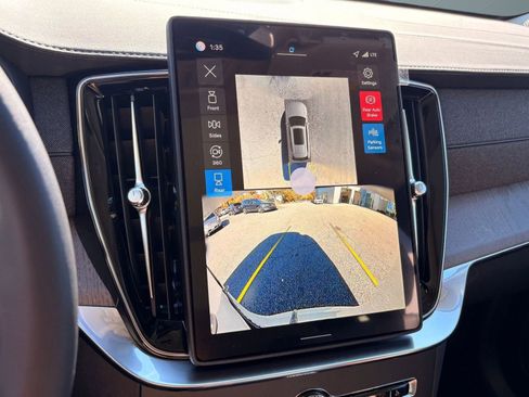 New 2026 Volvo XC90 B6 Ultra w/ Protection Package image 30