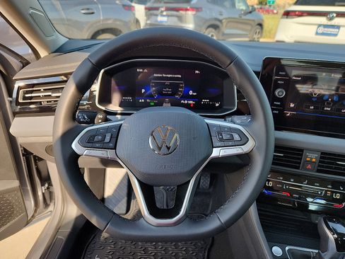 New 2025 Volkswagen Jetta SE image 16