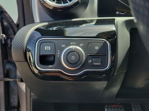 Certified 2023 Mercedes-Benz CLA 35 AMG 4MATIC image 19