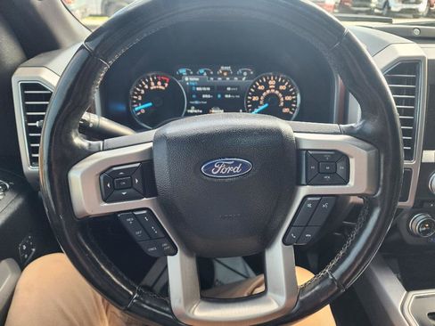 Used 2018 Ford F150 Platinum w/ Equipment Group 701A Luxury AWD/4WD image 23