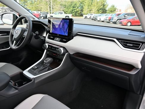 New 2025 Toyota RAV4 Limited image 13