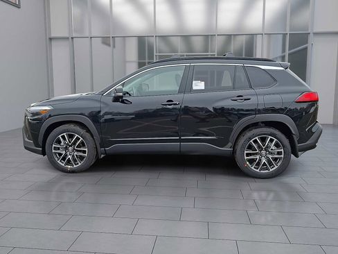 New 2026 Toyota Corolla Cross XLE image 2