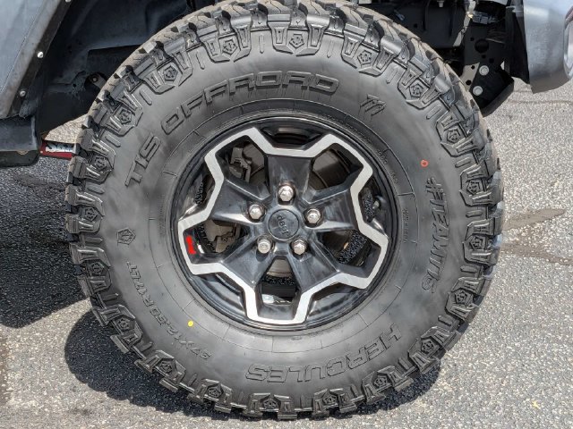 Used 2022 Jeep Gladiator Rubicon w/ Trailer Tow Package AWD/4WD image 12