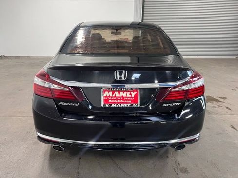 Used 2017 Honda Accord Sport image 4