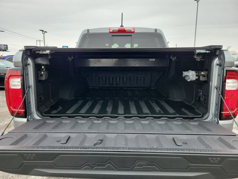 Used 2024 GMC Canyon Denali image 10