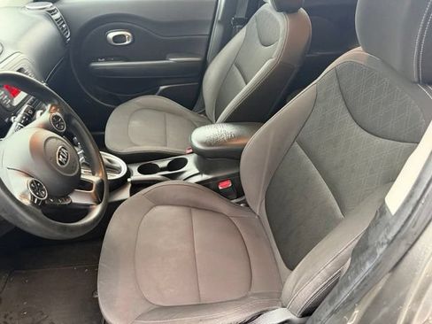 Used 2015 Kia Soul FWD image 8