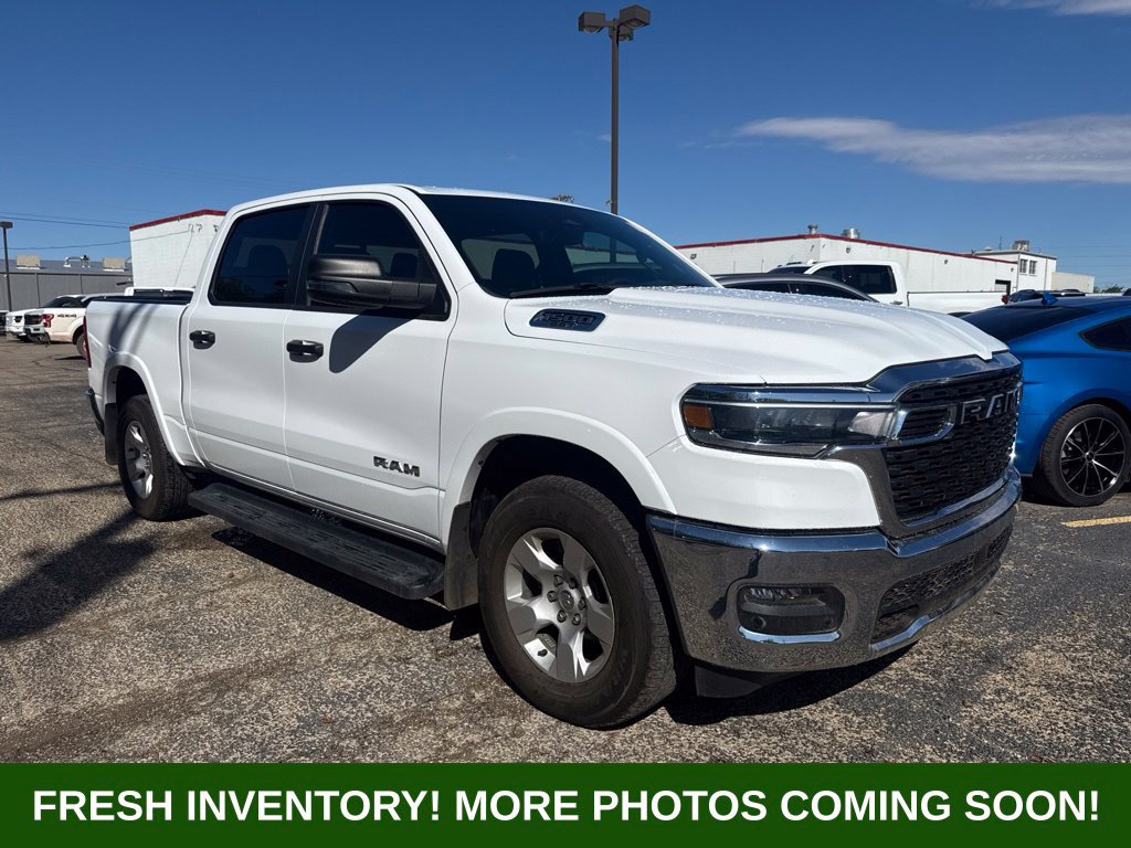Used 2025 RAM 1500 Big Horn AWD/4WD image 1