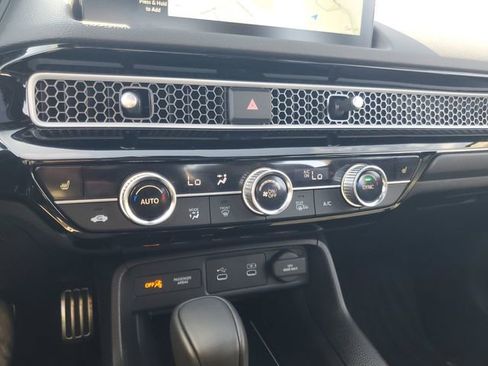 Certified 2025 Honda Civic Sport Touring image 22