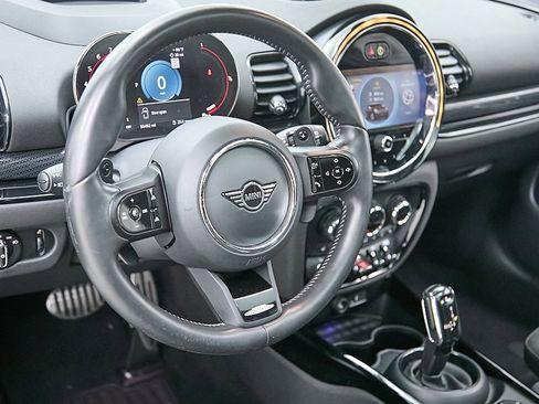 Used 2022 MINI Cooper Clubman John Cooper Works image 16