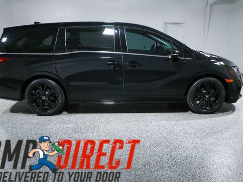 Used 2023 Honda Odyssey Sport image 6