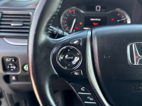 Used 2018 Honda Pilot EX-L image 11