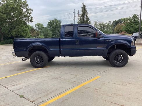 Used 2003 Ford F250 XLT AWD/4WD image 5
