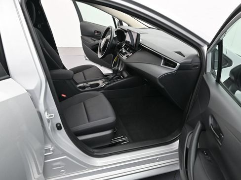Used 2024 Toyota Corolla LE FWD image 19