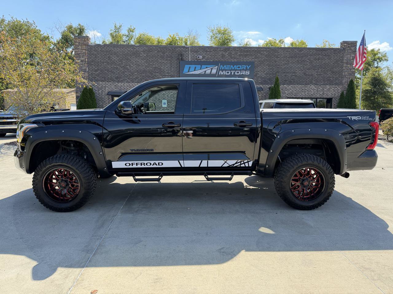 Used 2022 Toyota Tundra SR5 RWD image 8