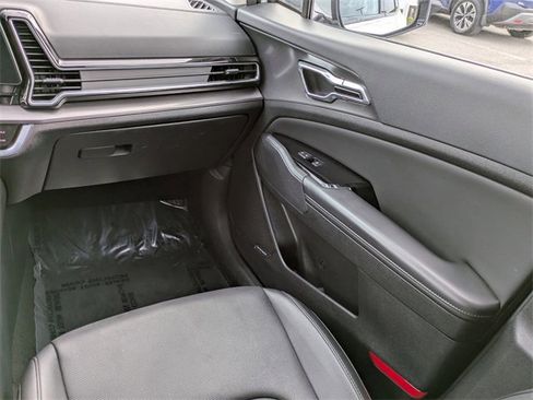 Used 2024 Kia Sportage SX image 17