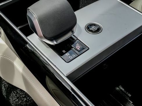 New 2026 Land Rover Range Rover Long Wheelbase Autobiography AWD/4WD image 36