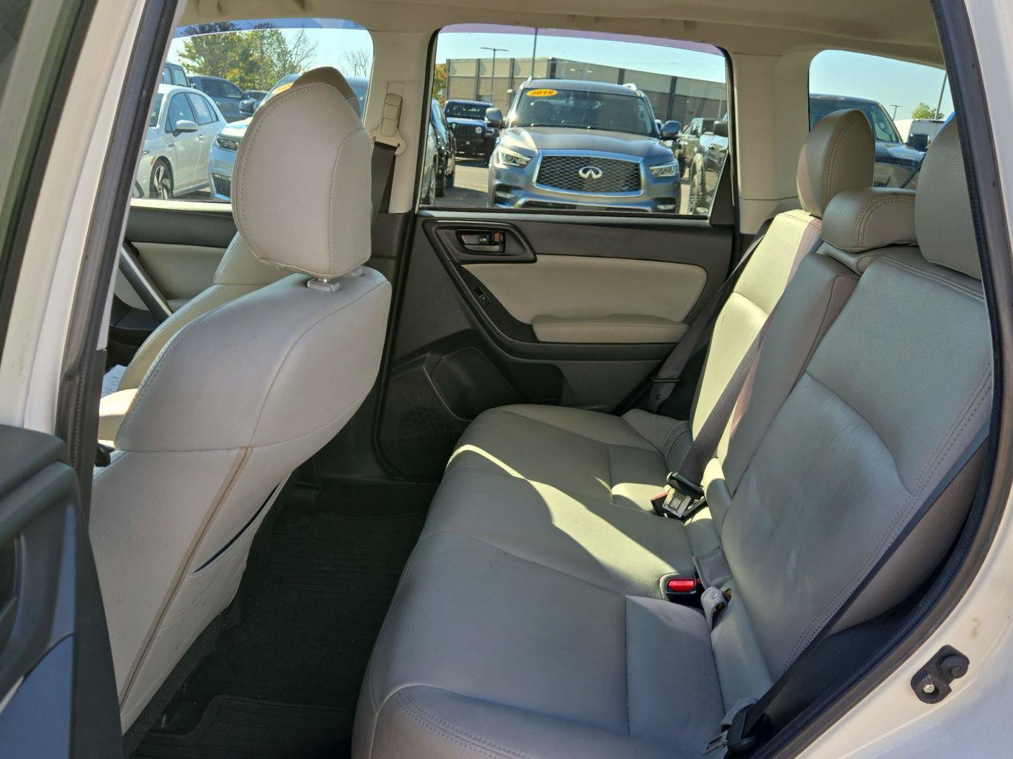 Used 2018 Subaru Forester 2.5i Premium w/ Protection Package #1 AWD/4WD image 14