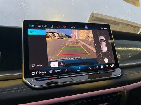 New 2026 Volkswagen Tiguan SE R-Line FWD image 9