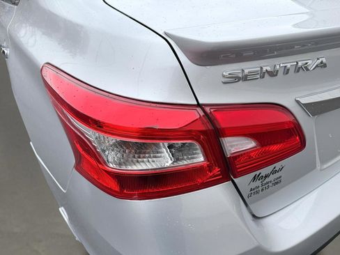 Used 2019 Nissan Sentra S w/ Appearance Package image 12