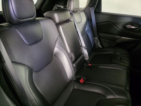 Certified 2020 Jeep Cherokee Latitude Plus image 30