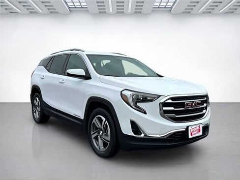 Used 2021 GMC Terrain SLT image 2