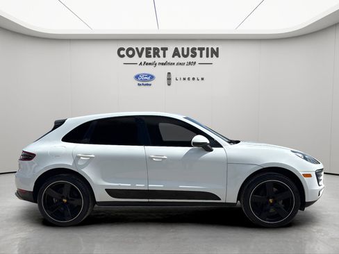 Used 2018 Porsche Macan Sport Edition AWD/4WD image 6