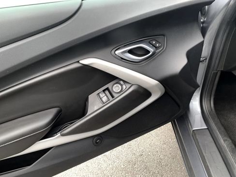 Used 2020 Chevrolet Camaro LT RWD image 21