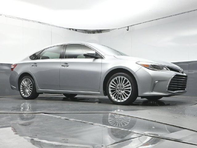 Used 2016 Toyota Avalon Limited w/ Toyota Safety Sense Package FWD image 43