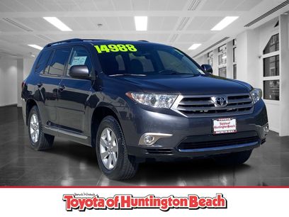 Used 2012 Toyota Highlander FWD w/ Tech Pkg