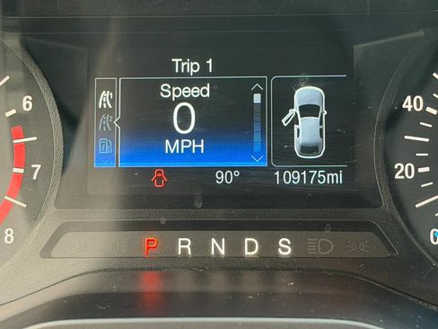 Used 2020 Ford Edge SE AWD/4WD image 26