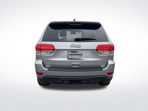 Used 2014 Jeep Grand Cherokee Laredo w/ 18" Wheel & 8.4" Radio Group image 4