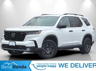 Used 2025 Honda Pilot TrailSport video 1
