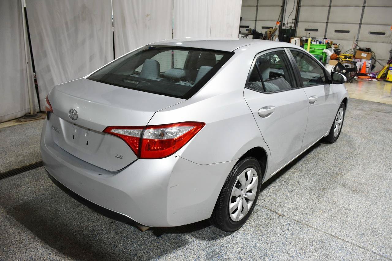 Used 2016 Toyota Corolla LE FWD image 6