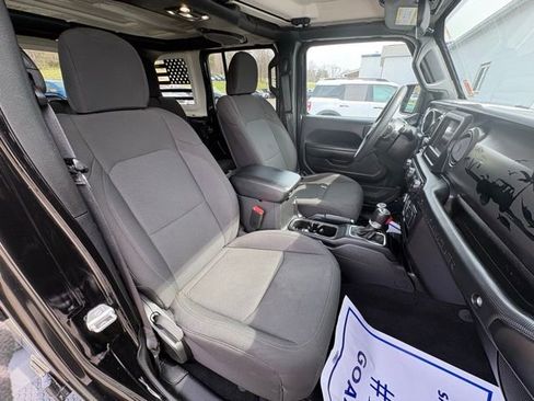 Used 2023 Jeep Wrangler Sport S image 29