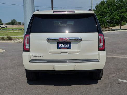 Used 2015 GMC Yukon Denali w/ Touring Package RWD image 7