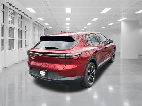 New 2026 Chevrolet Equinox EV LT image 5