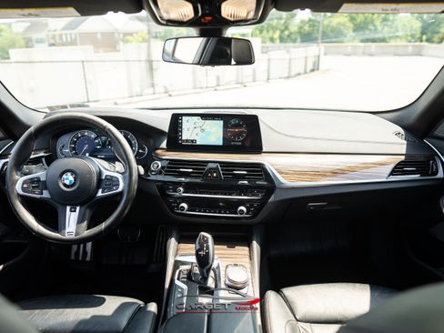 Used 2018 BMW 540i xDrive image 14