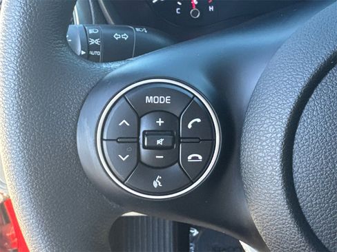 Used 2021 Kia Soul LX image 25