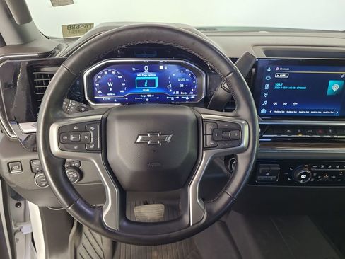 Used 2023 Chevrolet Silverado 1500 RST image 12