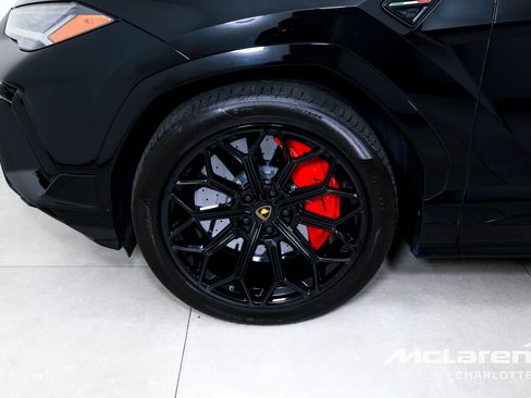 Used 2023 Lamborghini Urus S AWD/4WD image 39