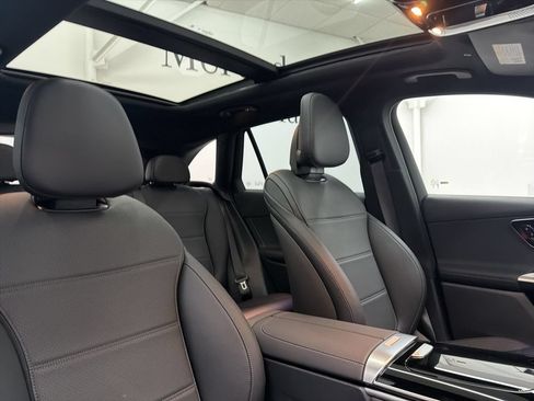 Certified 2026 Mercedes-Benz GLC 300 image 29