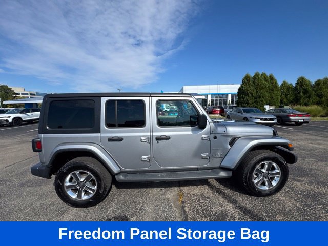 Used 2019 Jeep Wrangler Unlimited Sahara AWD/4WD image 7