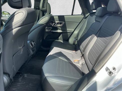 Used 2023 Mercedes-Benz GLC 300 4MATIC image 13