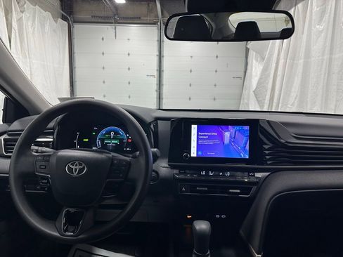 Used 2026 Toyota Camry LE FWD image 16